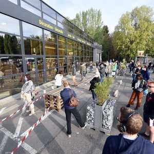 سمحت بلجيكا بفتح بعض المحال التجارية ضمن ضوابط