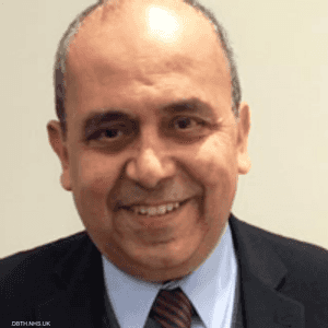 انتقل عطا الله إلى بريطانيا قبل نحو 20 عاما