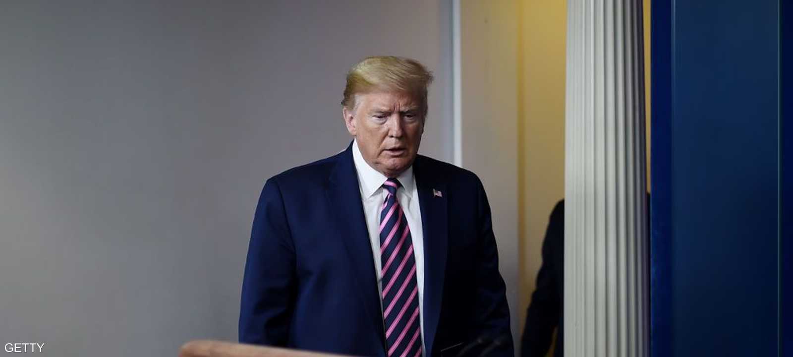 ترامب أنهى الإحاطة دون أن يجيب على أسئلة الصحفيين