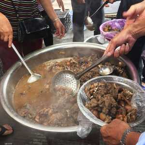 الحيوانات البرية والأليفة جزء من المطبخ الصيني