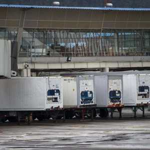 الشاحنات المبردة صارت تستخدم لحفظ الجثث في الإكوادور