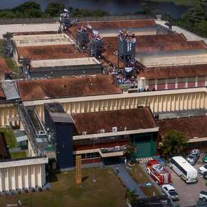 لقطة من أعلى للسجن خلال أحداث الشغب