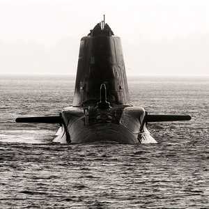 يمكن تركيب سلاح الليزر على برج الغواصة.. أرشيفية