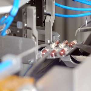 الإنسان الآلي يقلل الملامسة