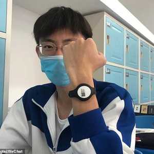 صورة الأساور انتشرت على تويتر