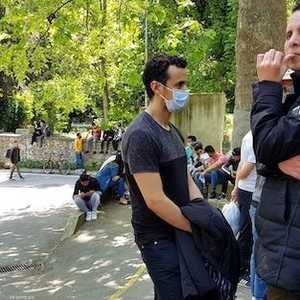 العالقون احتجوا أمام القنصلية المغربية