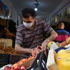 الحظر مستمر في الجزائر