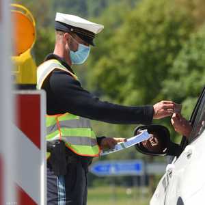 الاتحاد الأوروبي أوصى بإعادة فتح الحدود تدريجيا