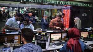الضعف الاقتصادي دفع المضاربين إلى استهداف العملة التركية