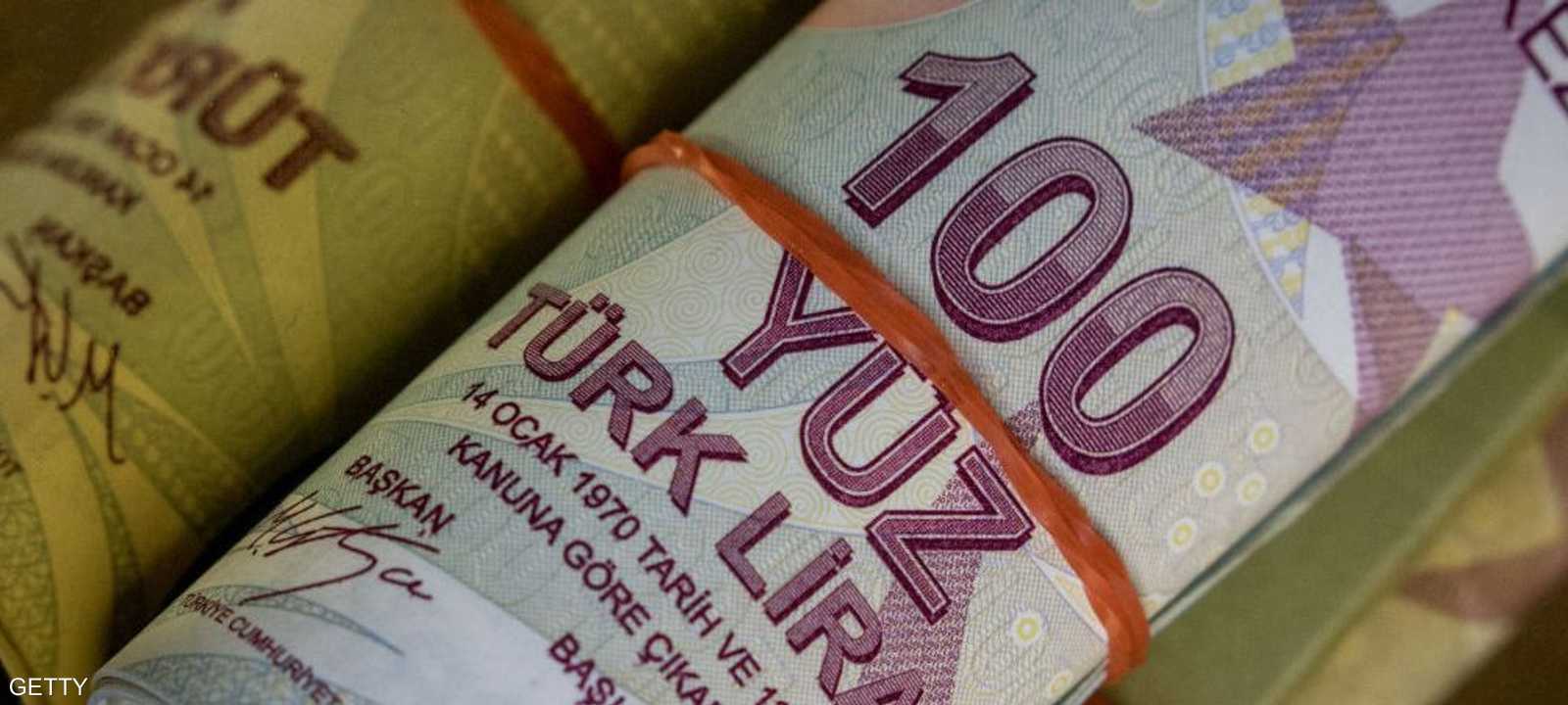 في مارس، بلغ العجز 43.7 مليار ليرة.