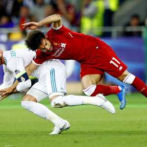 تسببت هذه العرقلة بخروج صلاح من أرض الملعب نتيجة إصابة بالغة