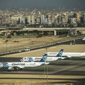علقت مصر حركة الطيران، في 19 مارس، حتى إشعار آخر.