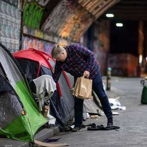 ثبت إصابة المئات ممن يعيشون في المناطق الفقيرة بالفيروس