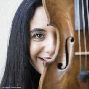 مونية تعشق الموسيقى الكلاسيكية، مغربية الأصل والهوى