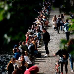 باريس خففت إجراءات كورونا