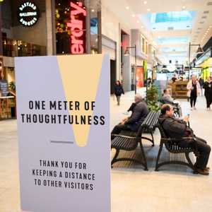 اكتفت السويد باعتماد إجراءات التباعد الاجتماعي لا الإغلاق