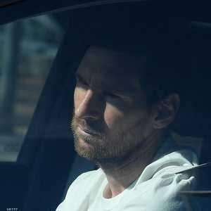 ميسي في سيارته