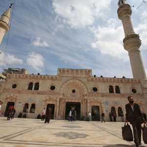 أغلق الأردن المساجد والكنائس لمدة شهرين بسبب فيروس كورونا