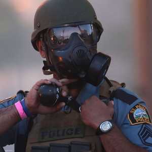 استدعى حاكم ولاية مينيسوتا الأميركية الحرس الوطني