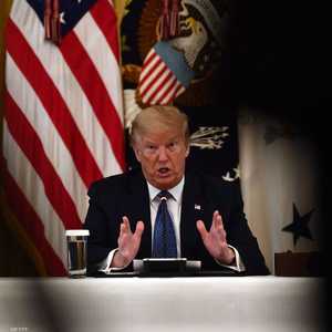 ترامب يتهم سابقيه بالتقصير