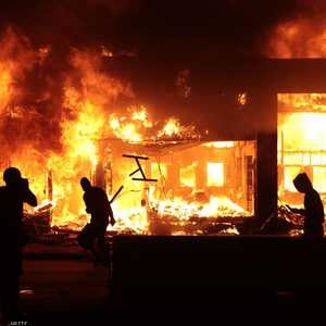 شهدت منيسوتا أعمال عنف احتجاجا على مقتل فلويد