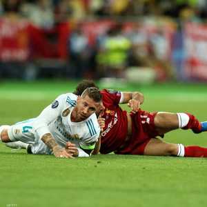 صلاح وراموس لحظة الإصابة