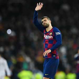 جيرارد بيكيه مدافع نادي برشلونة الإسباني