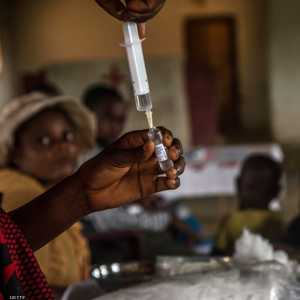 تهدف القمة لجمع 7.4 مليار دولار لتطعيم 300 مليون طفل