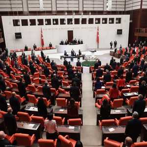 الأعضاء الثلاثة تمت إدانتهم قضائيا