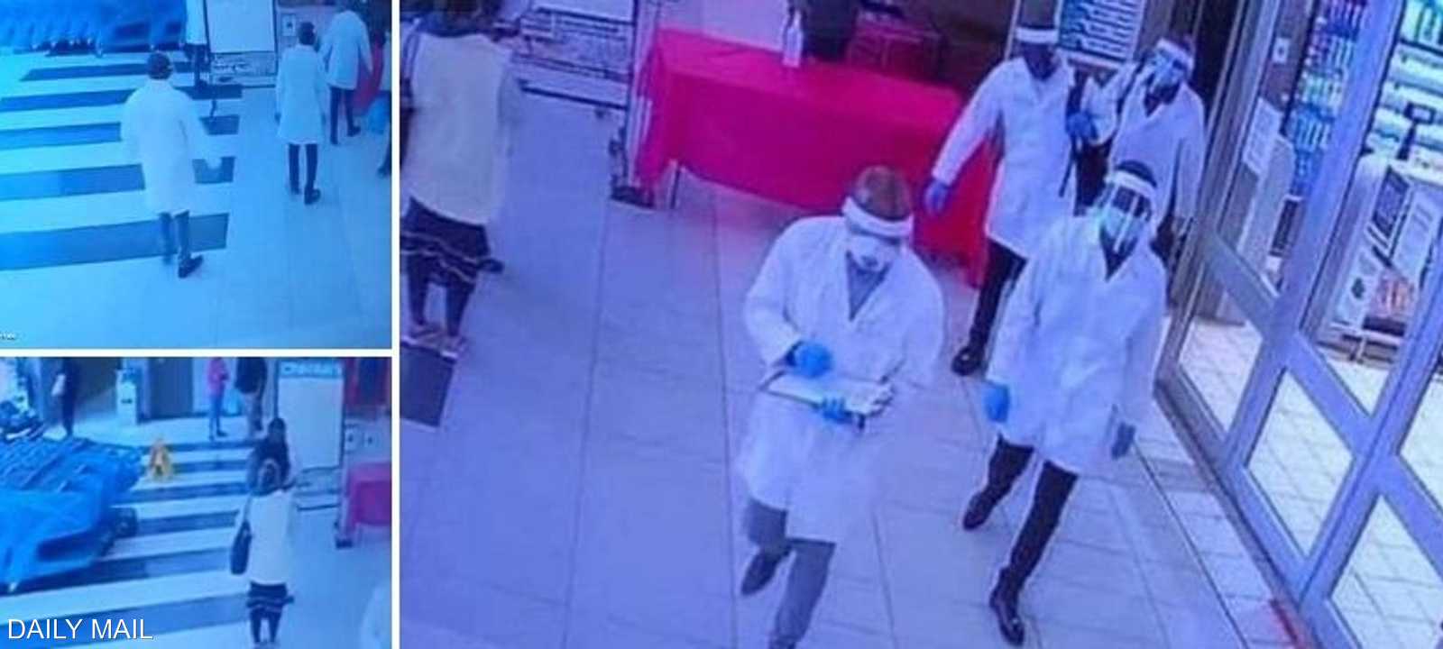 لقطات مجمعة توضح خطوات السرقة