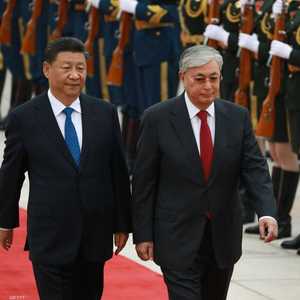 رئيس كازاخستان برفقة نظيره الصيني