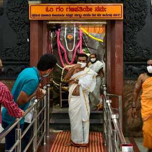 الهند أعادت فتح المعابد