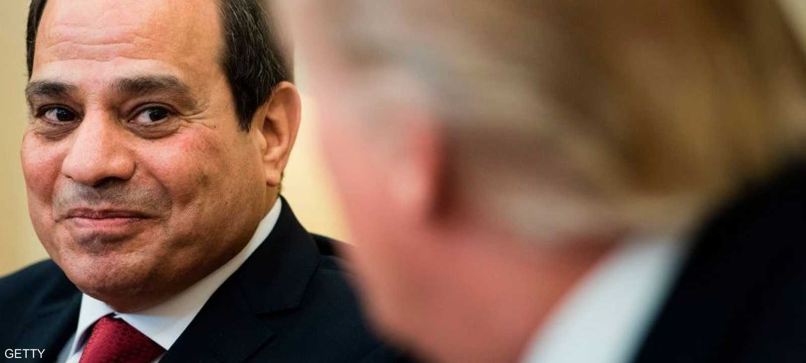 ترامب والسيسي خلال لقاء سابق