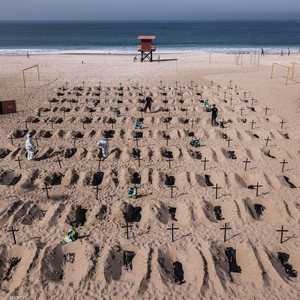 في البرازيل.. حفروا 100 قبر احتجاجا ضد الحكومة