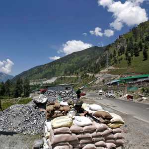 قتل 20 جنديا هنديا برصاص الصين في مناطق متنازع عليها