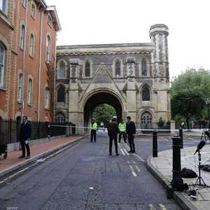 الشرطة تحاوط المتنزه موقع الحادث في بلدة ريدينغ.