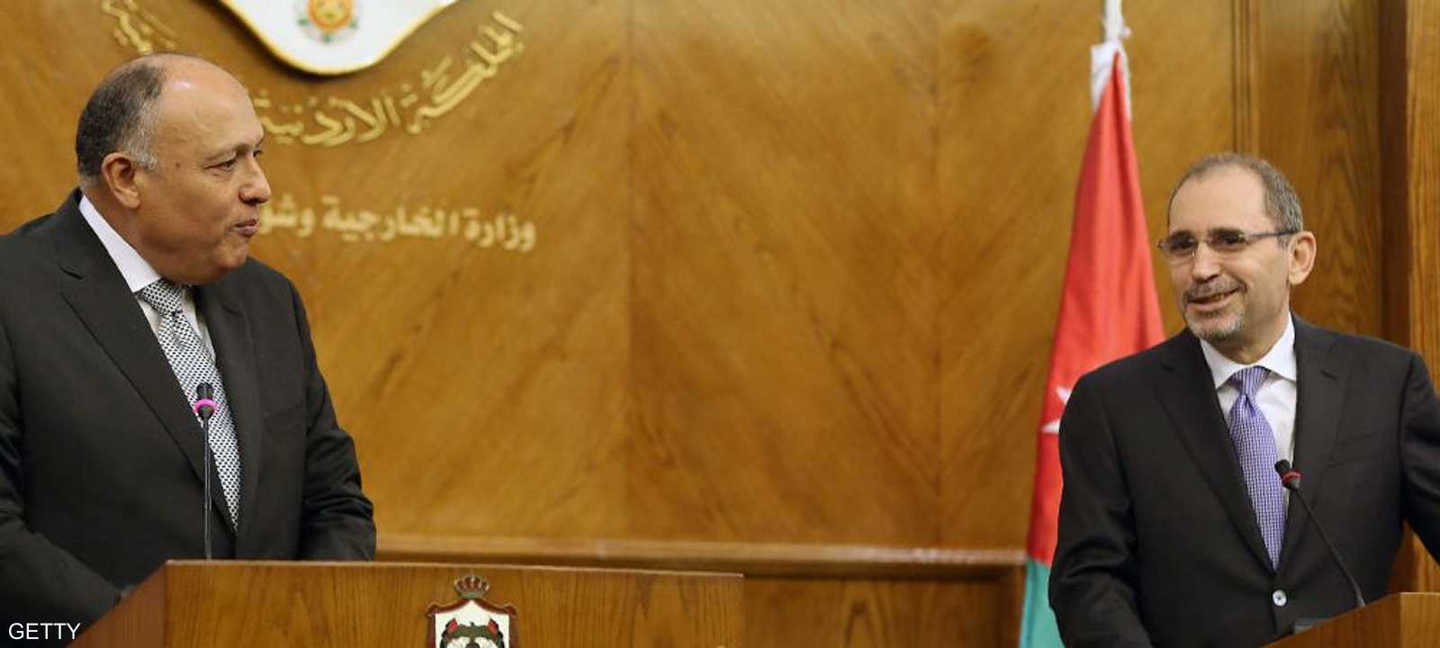 مكالمة هاتفية جمعت الصفدي بشكري