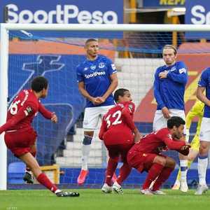 لاعبو إيفرتون وقفوا جدارا قويا بوجه ليفربول