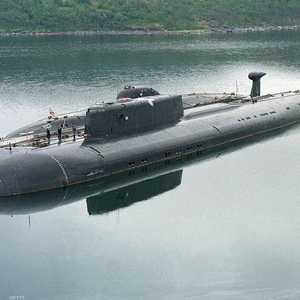 الغواصة النووية الروسية كورسك.