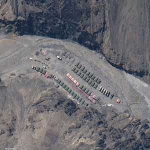 الصور كشفت إنشاءات صينية جديدة