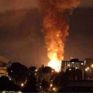 شوهد ضوء برتقالي ساطع في سماء طهران