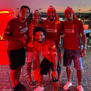 صلاح مع نجوم ليفربول