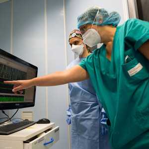 أرشيفية.. دراسة تكشف أضرار كورونا على المخ