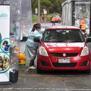 تسعى أستراليا لاحتواء الوباء