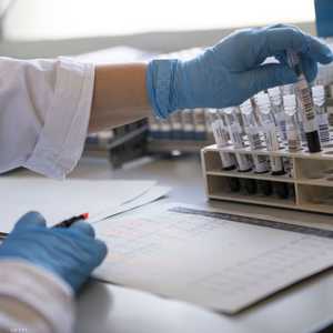 صورة أرشيفية لمختبر