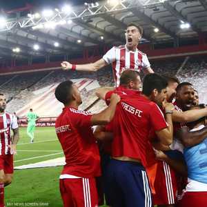 فرحة الفوز بالدوري اليوناني (موقع أولمبياكوس الرسمي)