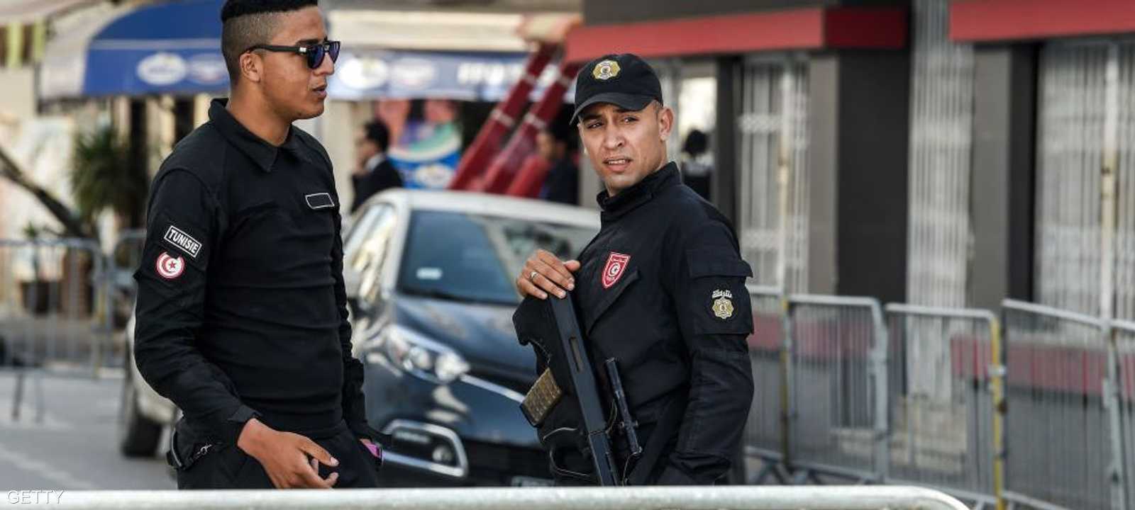 أرشيفية لعناصر من الشرطة التونسية