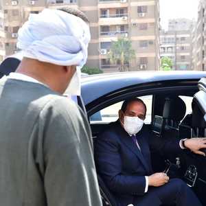 السيسي سأل البائع عن أحواله المعيشية ومتطلباته.