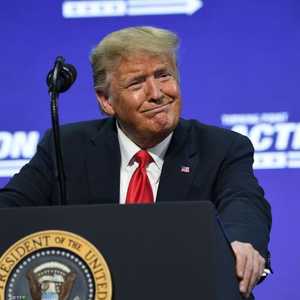 دونالد ترامب في 23 يونيو الماضي في مدينة فينيكس.