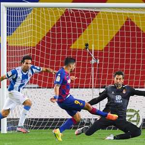 برشلونة فاز بفضل هدف لويس سواريز